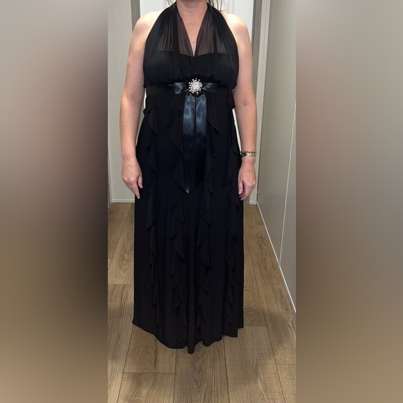 Betsy & Adam Dresses & Skirts - Betsy & Adam Tiered Ruffle Halter Dress Long  Gown Size 10
